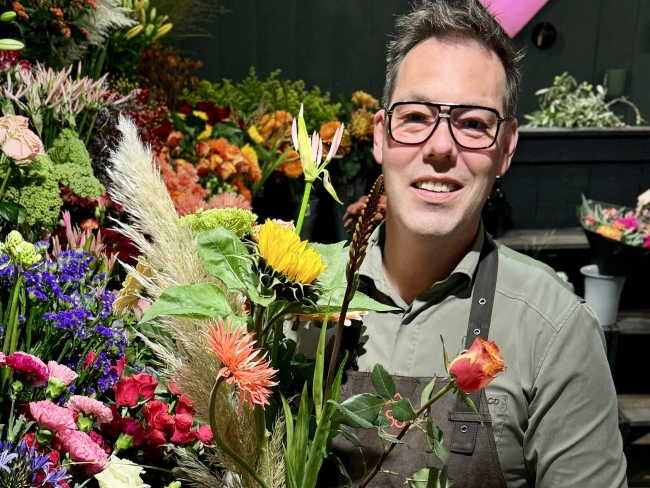 Met pijn in het hart worden de laatste boeketten gemaakt